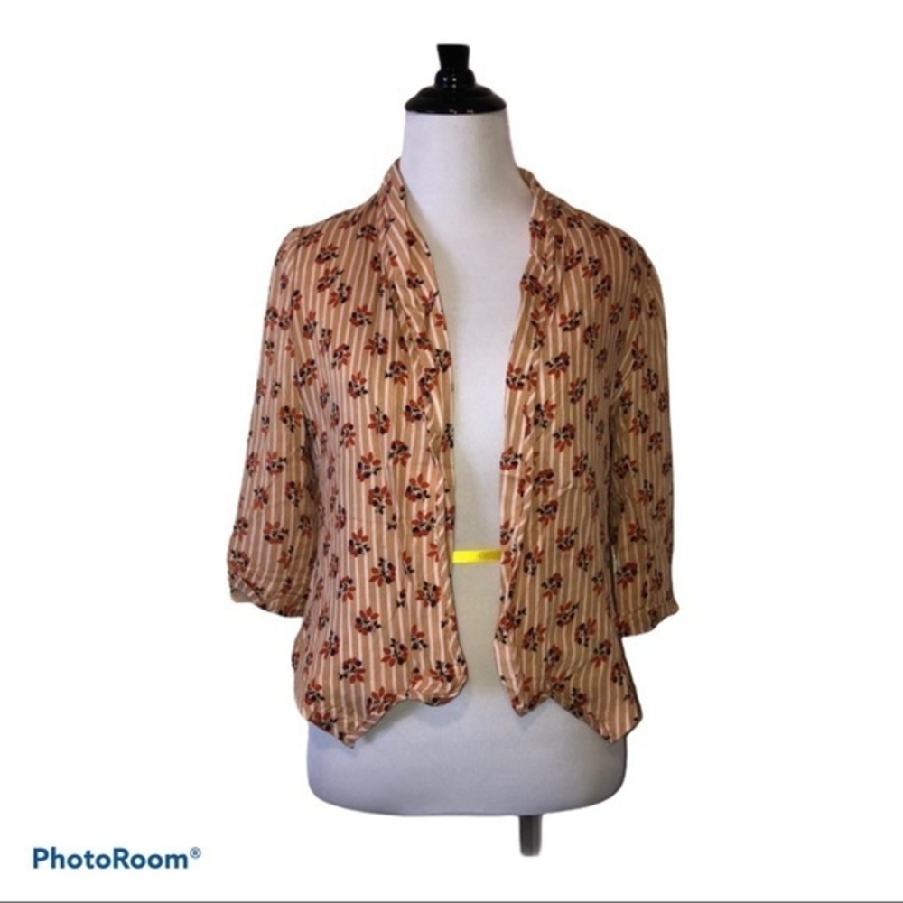 5/$30 🎈 Tulle women’s XS open front floral blazer